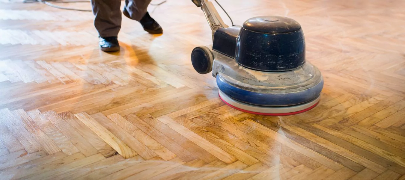 Parket-onderhouden-met-de-boenmachine-6-dos-en-donts-e1552914278963